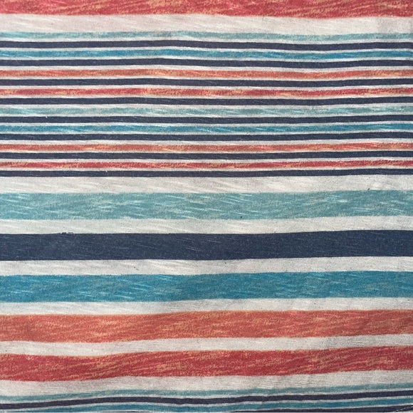 Red Camel Top - Picture 3 of 3